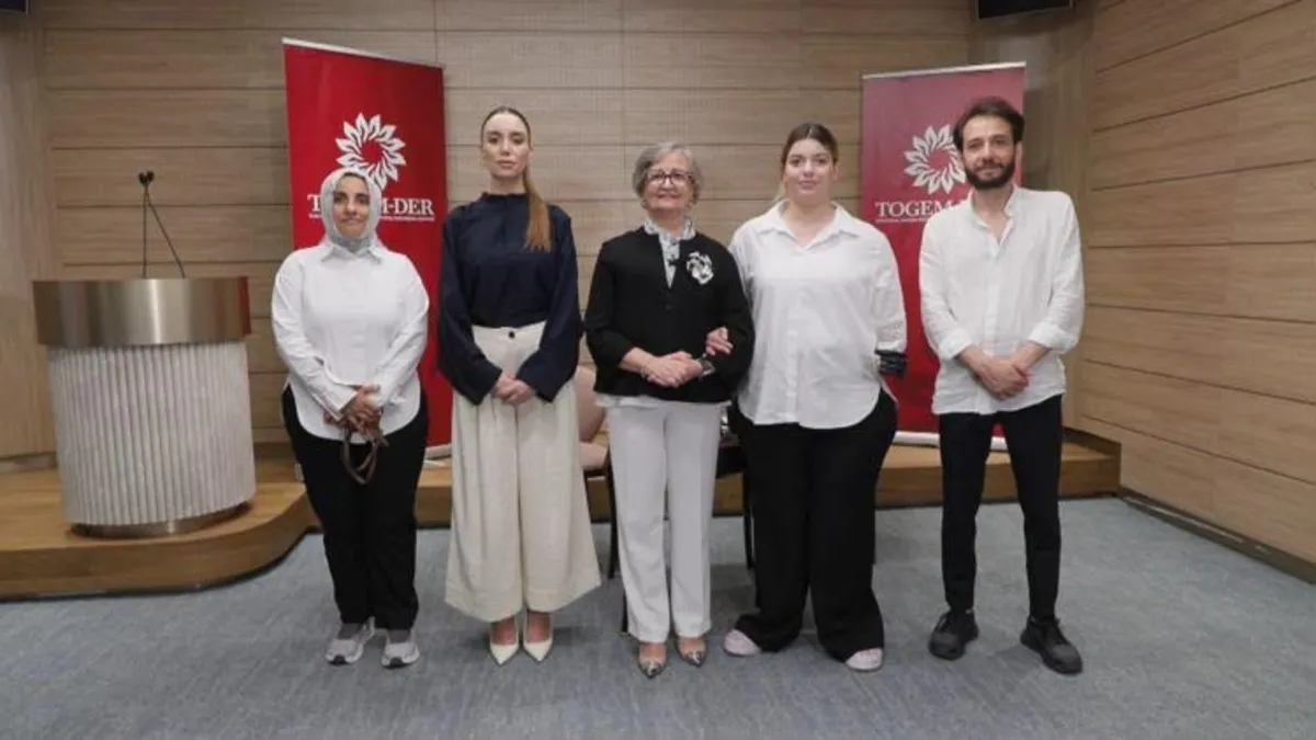 6 Şubat depreminde ampute edilen anne TOGEM-DER’in desteğiyle biyonik koluna kavuştu 6 Şubat depreminde ampute edilen anne TOGEM-DER’in desteğiyle biyonik koluna kavuştu