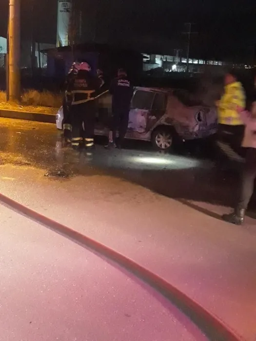 Isparta’da otomobil alevler içinde kaldı! Aracın içinde sıkışan sürücü yanarak can verdi