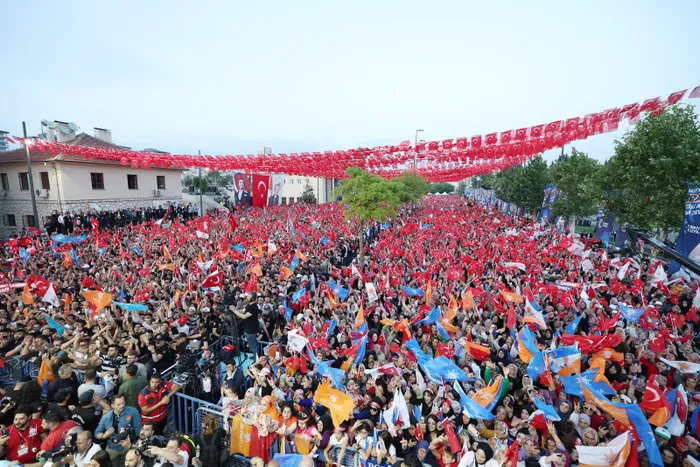 son-dakika-baskan-erdogandan-chpnin-vicdansiz-tutumuna-tepki-gozlerini-depremzedelere-diktiler-1684690970323.jpg