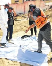 Gazze’de toplu mezar vahşeti: İşkence edip diri diri gömdüler