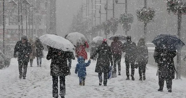 Türkiye genelinde kar yağışı ne zaman başlayacak? Afyonkarahisar’da kar yağışı başladı