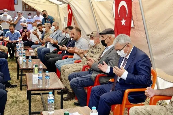 Jandarma Genel Komutanı Orgeneral Çetin’den şehit ailesine taziye ziyareti