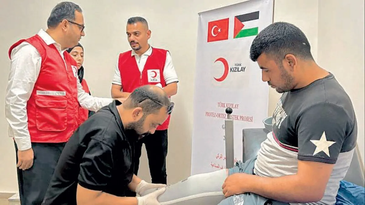 Prothetische Unterstützung vom Roten Halbmond nach Gaza