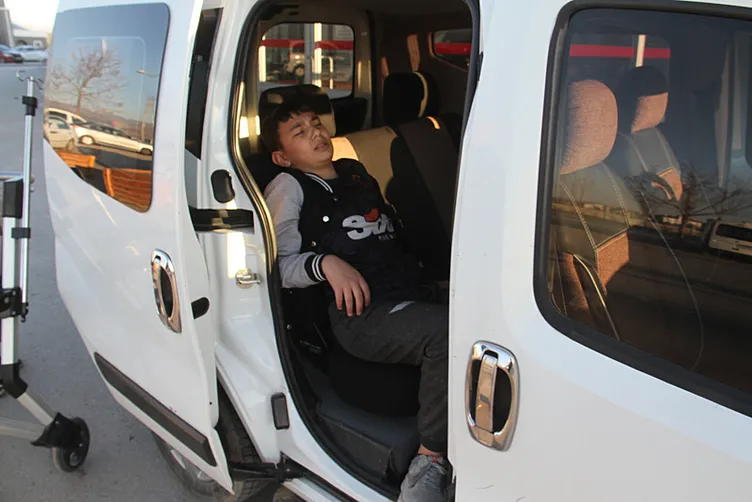 Konya’da yine sahipsiz köpek dehşeti! Küçük çocuğun kalça kemiği kırıldı