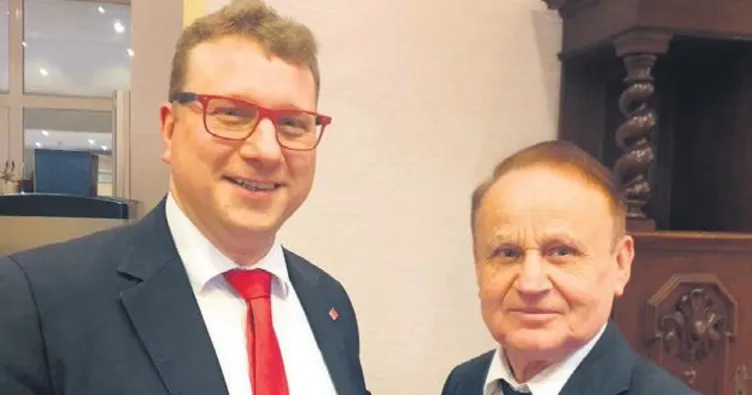 Sendikadan 40. yıl teşekkürü