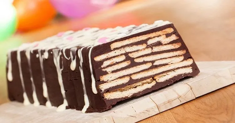 Bisküvili pasta nasıl yapılır? Pudingli bisküvili pasta tarifi! Tatlı