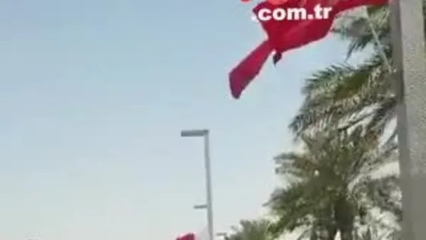 Başkan Erdoğan, Katar caddelerinde Türk Bayrakları ile karşılandı | Video