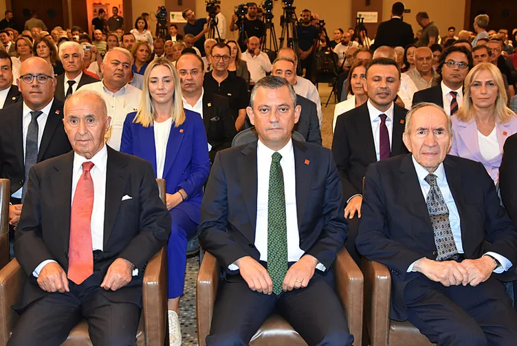 İmamoğlu medyasından Özel’e açık savaş! Algı operasyonları yeni başlıyor