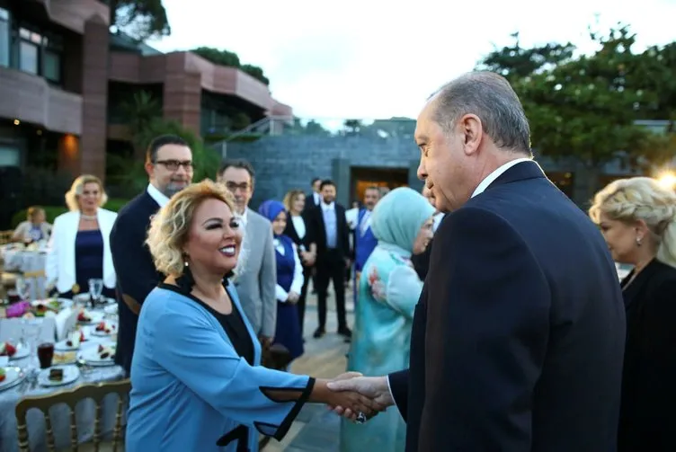 Cumhurbaşkanı Erdoğan, sanatçı ve sporcular ile iftarda bir araya geldi