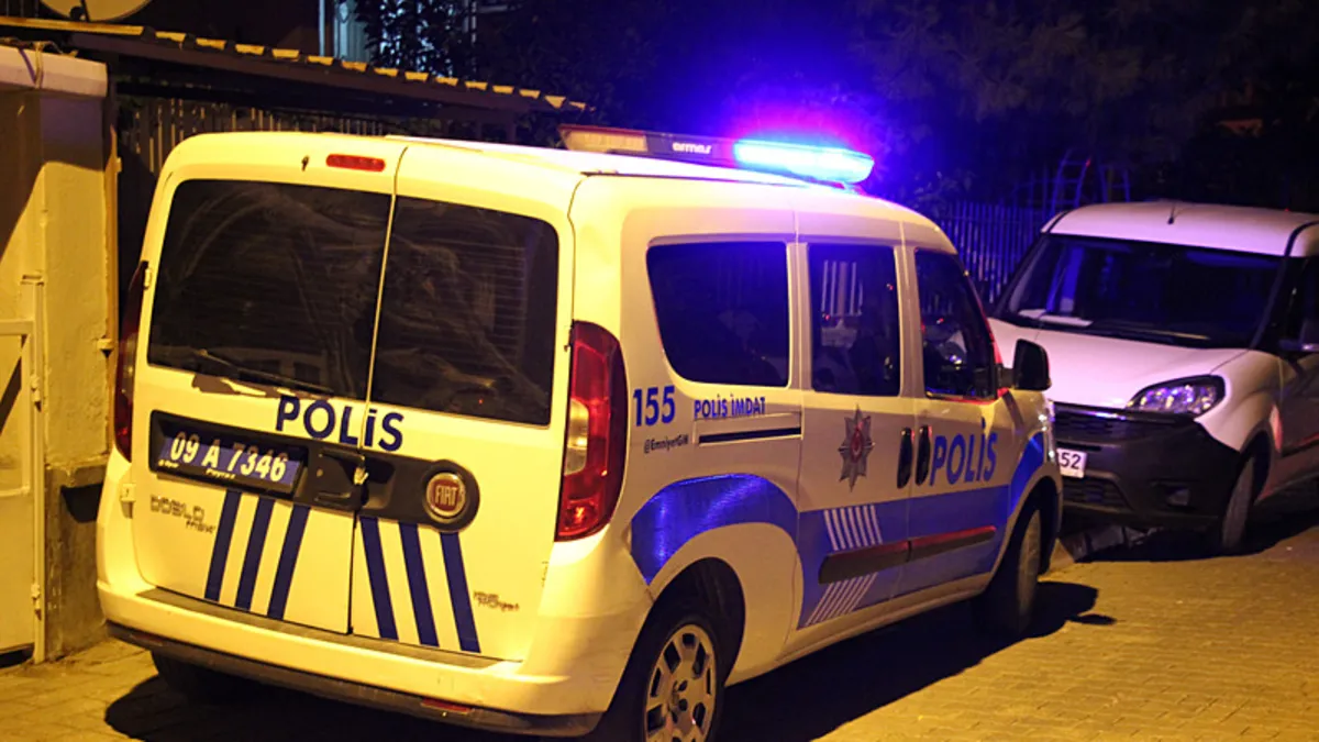 Parka gitmek için evden çıkan çocuk kayboldu! Parka gitmek için evden çıkan çocuk kayboldu!