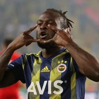 Victor Moses, Inter'le sözleşme imzaladı