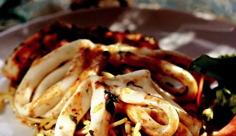 Noodle'lı Kalamar