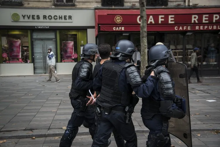 Fransa’da çalışma yasası protestosu