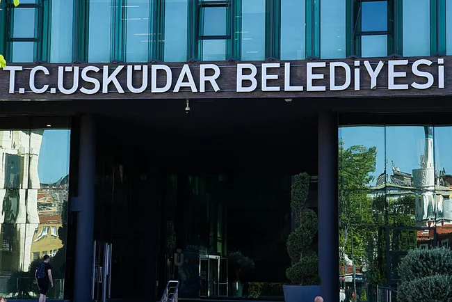 son-dakika-uskudar-belediyesine-rusvet-operasyonu-sinem-dedetas-dahil-4-supheliye-tutuklama-talebi-1785511823116.jpeg