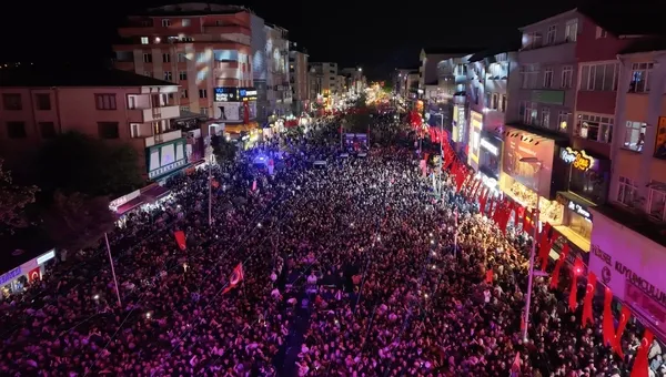 sultanbeylide-kanseri-yenen-zeyd-icin-binlerce-balon-gokyuzune-birakildi-1779286096942.jpg