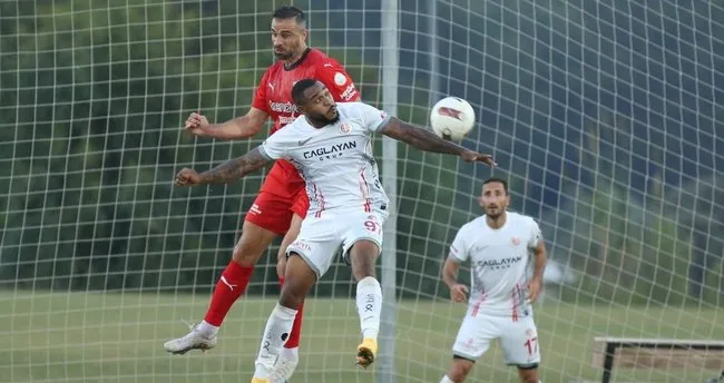 Antalyaspor hazırlık maçında Hatay’ı farklı geçti Antalyaspor hazırlık maçında Hatay’ı farklı geçti