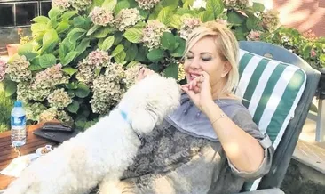 Köpeğiyle poz verdi