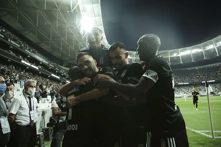 Son dakika: Beşiktaş’ın galibiyeti sonrası Ahmet Çakar ve Erman Toroğlu’ndan eleştiri! ’Zorbay Küçük oyundan atamadı...’