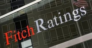 Fitch, Yunanistan’ın kredi notunu artırdı