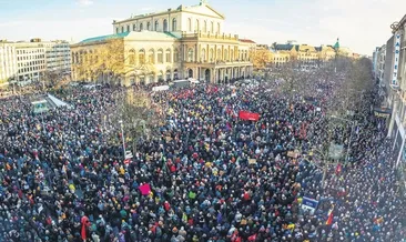 Halk sokağa indi AfD’nin oyu düştü