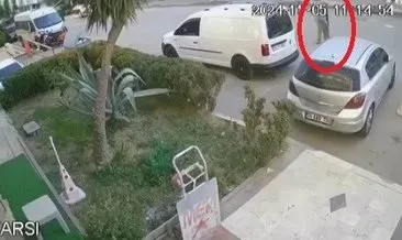 Bursa'da geri manevra yapan araç, adama çarptı #bursa