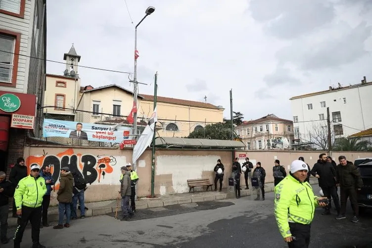 SON DAKİKA: Sarıyer'de Santa Maria Kilisesi'ne silahlı saldırı: 1 kişi hayatını kaybetti