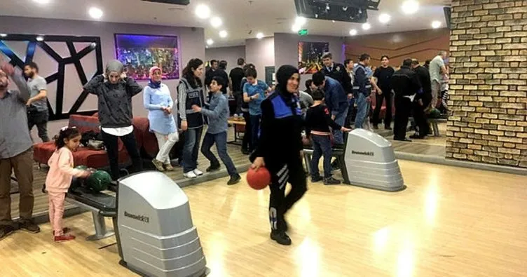 Şehit ve gazi aileleri bowling etkinliğinde buluştu