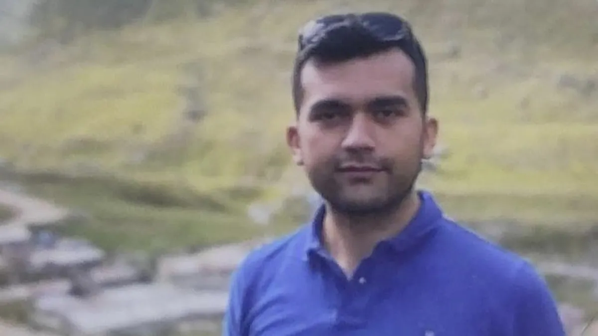 Üsteğmen motor kazasında can verdi