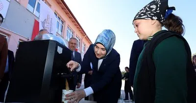 Afyon Valisi Yiğitbaşı, öğrencilere tarhana dağıttı #afyonkarahisar