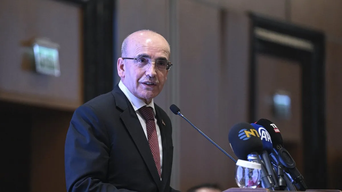 Bakan Şimşek: Yıllık cari açığın Ağustos'ta 15 milyar dolara gerilemesini bekliyoruz