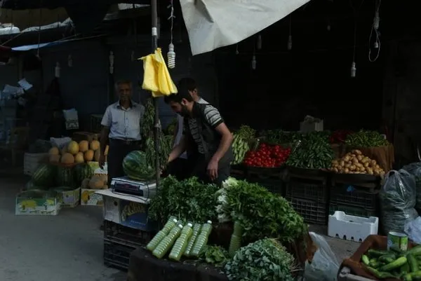 Harabeye dönen Halep'te Ramazan sevinci