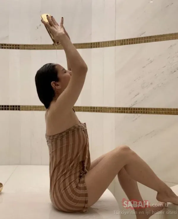 Sansasyonel paylaşımlarıyla dikkat çeken Aynur Aydın'dan hamam pozu! Şarkıcı Aynur Aydın hamam pozu ile sosyal medyayı salladı!