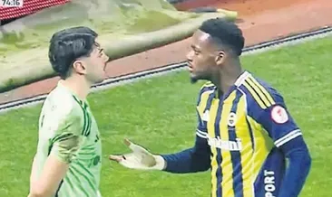 Mert’ten Beytullah’a forma jesti