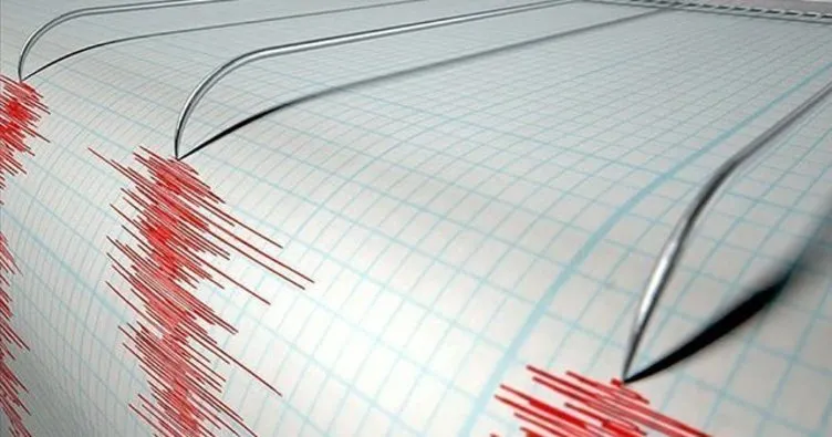 Son dakika: İzmir’de peş peşe korkutan depremler! AFAD’dan ilk açıklama