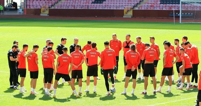 A Milli Futbol Takımı, Japonya ile oynayacağı özel maç için Hollanda’ya gitti A Milli Futbol Takımı, Japonya ile oynayacağı özel maç için Hollanda’ya gitti