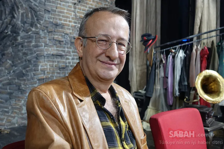 Adile Naşit’in yeğeni usta tiyatrocu Naşit Özcan’a veda...Eşi tabutunu öperek uğurladı!
