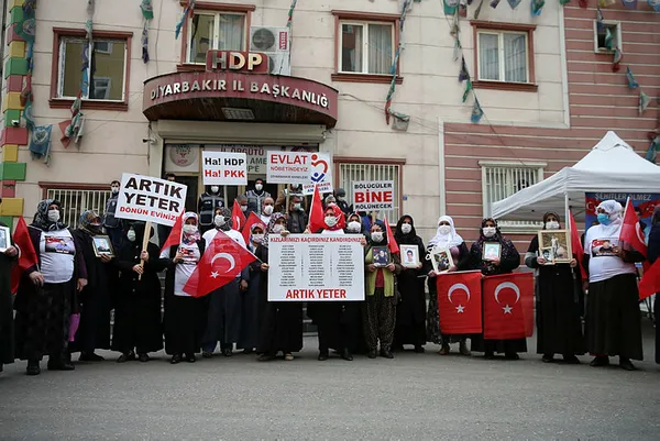 baskan-erdogan-diyarbakir-anneleri-ile-iftar-yapacak-1620488598791.jpg Başkan Erdoğan, Diyarbakır anneleri ile iftar yapacak
