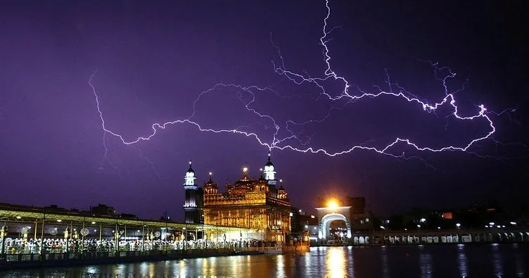 Hindistan’da yıldırım 5 can aldı