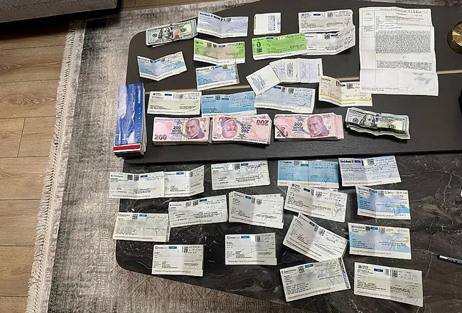 son-dakika-sahte-konkordato-oyunu-coktu-8-kilo-altin-sevgiliden-cikti-15-tutuklama-1767088000948.jpeg (800×541)