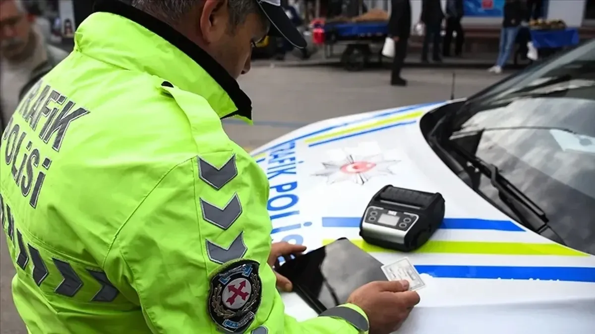 Yeni trafik cezaları Meclis’te! Trafik cezaları kanunu maddeleri ve içeriği neler? En düşük ceza 12 bin TL!