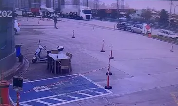 Manisa’da feci kaza: Yaşlı adama minibüs çarptı! #manisa