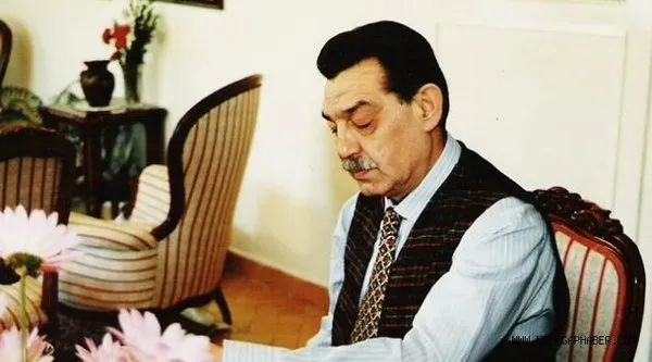 Mehmet Akif İnan kimdir?