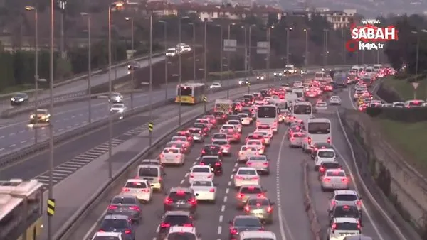 80 saatlik kısıtlamanın sonlanmasıyla E-5'te trafik yoğunluğu | Video