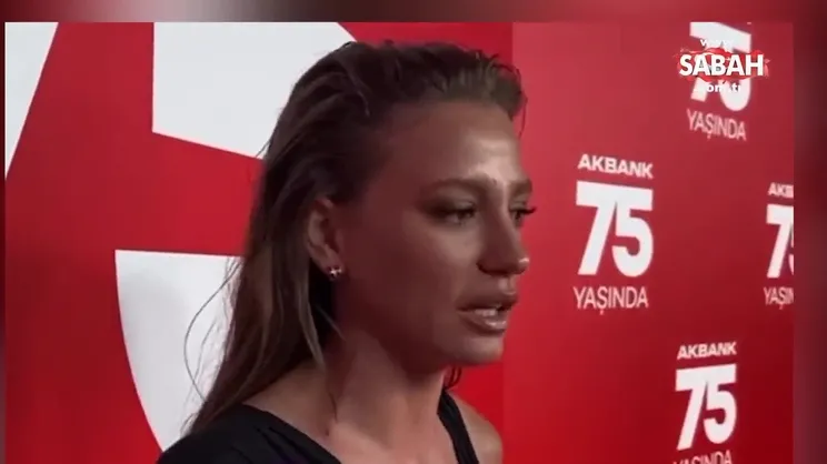 Serenay Sarıkaya’dan ‘aşka küstünüz mü?’ sorusuna böyle yanıt verdi! | Video