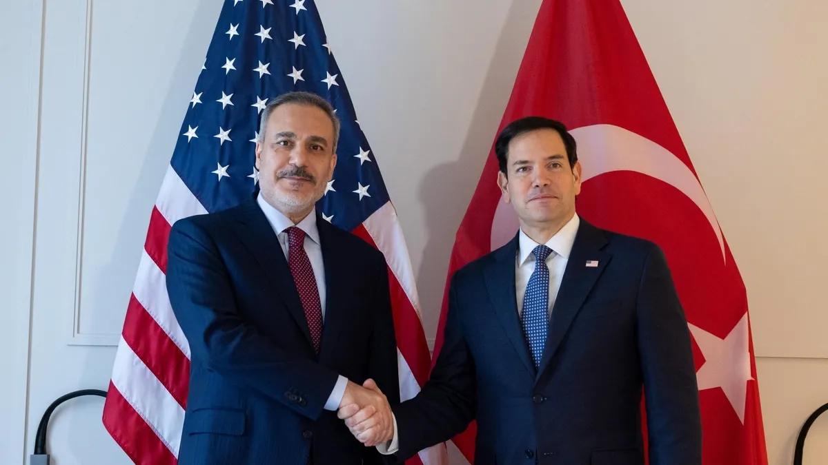 Bakan Fidan ABD'li mevkidaşı Rubio ile görüştü Bakan Fidan ABD'li mevkidaşı Rubio ile görüştü