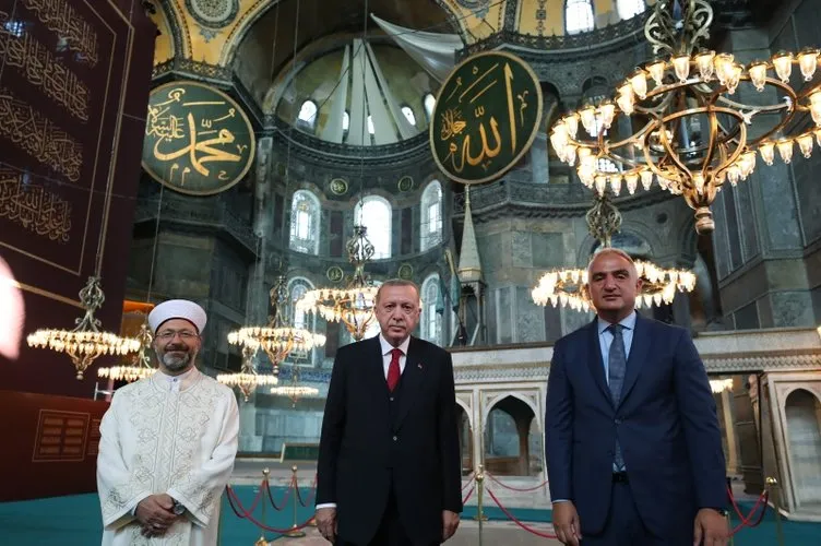 Cumhurbaşkanı Erdoğan ve MHP lideri Bahçeli Ayasofya Camii'nde incelemelerde bulundu