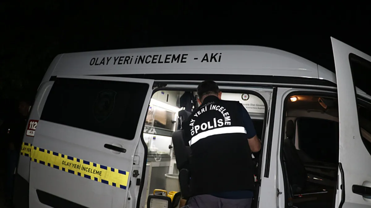 Antalya’da 150 bin liralık borç kavgasında kan aktı! Antalya’da 150 bin liralık borç kavgasında kan aktı!