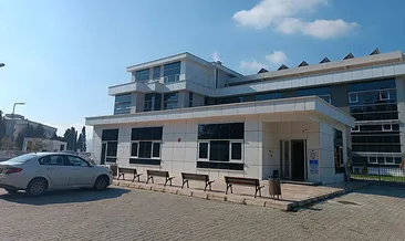 İzmir’de dehşet! Evinin önünde silahlı saldırıya uğradı; hayatını kaybetti