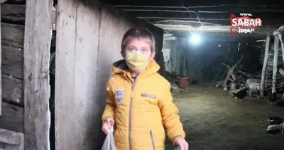 Kastamonu’da evden çıkamayan çocuk, ‘Yasal hakkım’ diyerek jandarmadan cips istedi | Video