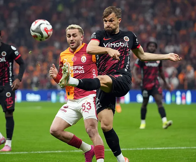 canli-galatasarayin-konugu-genclerbirligi-ilk-yarida-tek-gol-sesi-var-1763834238200.jpg